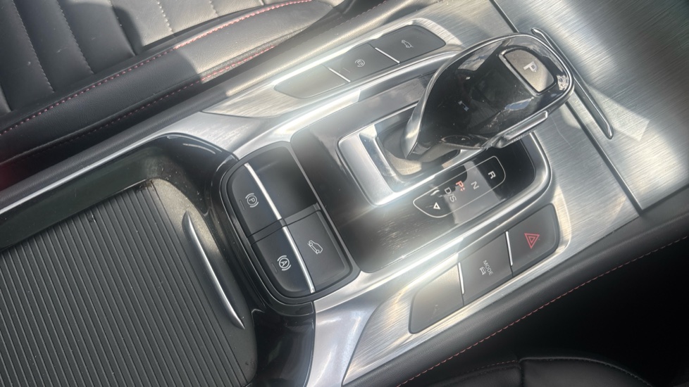 MG HS 1.5 T-GDI Exclusive 5dr DCT Petrol Hatchback - Image 35