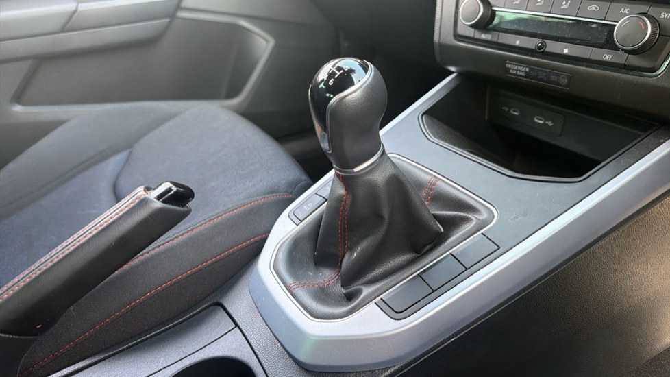 SEAT Arona 1.0 TSI 110 FR 5dr Petrol Hatchback - Image 13