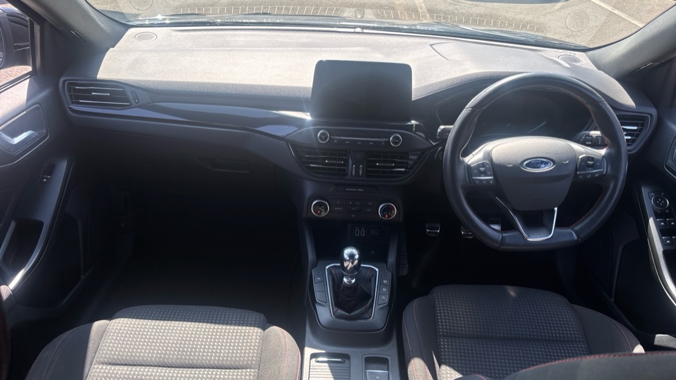 Ford Focus 1.0 EcoBoost Hybrid mHEV 125 ST-Line Edition 5dr Petrol Hatchback - Image 10