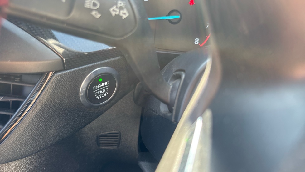 Ford Focus 1.0 EcoBoost Hybrid mHEV 125 ST-Line Edition 5dr Petrol Hatchback - Image 33