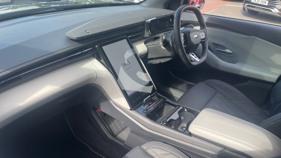 Ford Capri 210kW Premium 77kWh 5dr Auto Electric Estate - Image 9