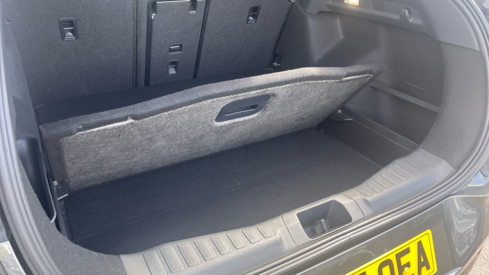 Ford Capri 210kW Premium 77kWh 5dr Auto Electric Estate - Image 24