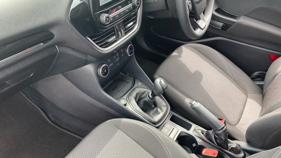 Ford Fiesta 1.0 EcoBoost Hybrid mHEV 125 Trend 5dr Petrol Hatchback - Image 13