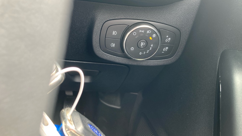 Ford Fiesta 1.0 EcoBoost Hybrid mHEV 125 Trend 5dr Petrol Hatchback - Image 24