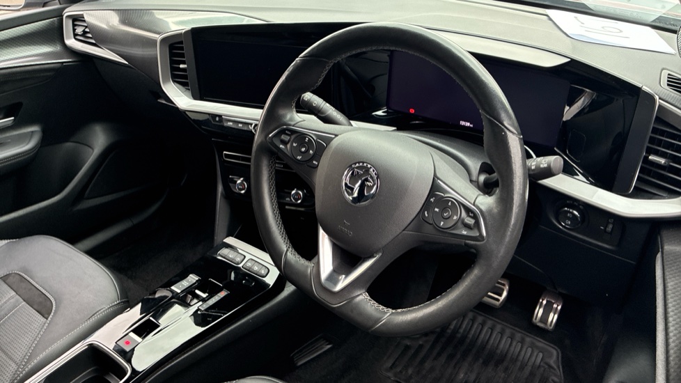Vauxhall Mokka 100kW Ultimate 50kWh 5dr Auto Electric Hatchback - Image 11