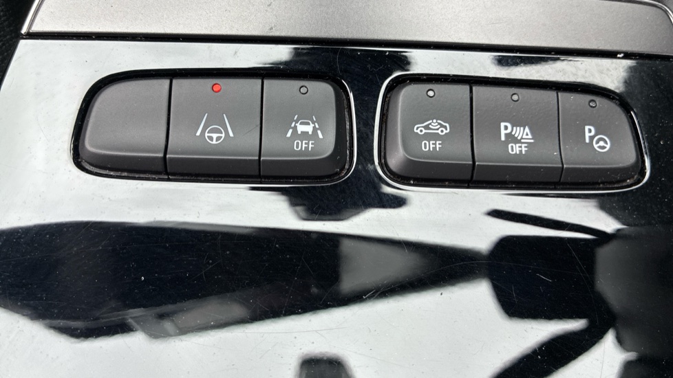 Vauxhall Mokka 100kW Ultimate 50kWh 5dr Auto Electric Hatchback - Image 31