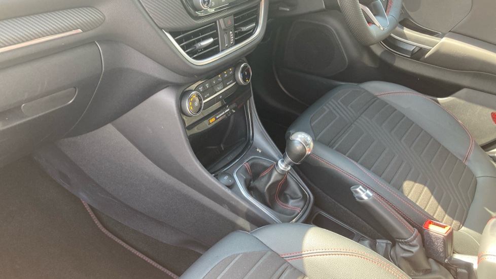 Ford Puma 1.0 EcoBoost Hybrid mHEV 155 ST-Line X 5dr Petrol Hatchback - Image 13