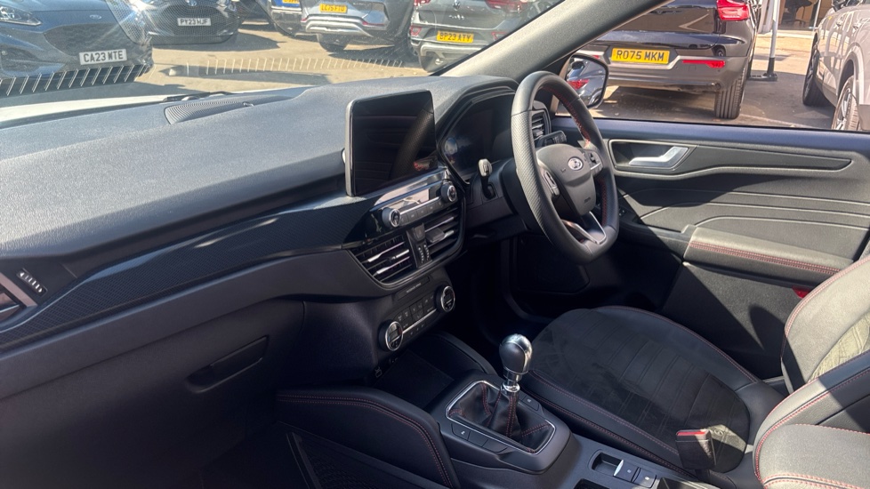 Ford Kuga 1.5 EcoBoost 150 ST-Line Edition 5dr Petrol Estate - Image 9