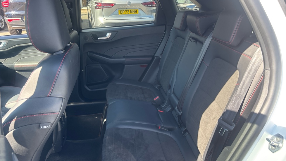 Ford Kuga 1.5 EcoBoost 150 ST-Line Edition 5dr Petrol Estate - Image 16