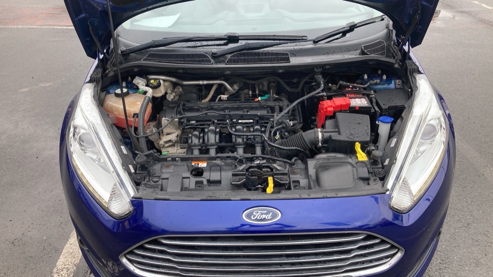 Ford Fiesta 1.25 82 Zetec 3dr Petrol Hatchback - Image 8
