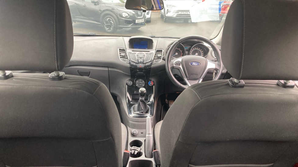 Ford Fiesta 1.25 82 Zetec 3dr Petrol Hatchback - Image 10