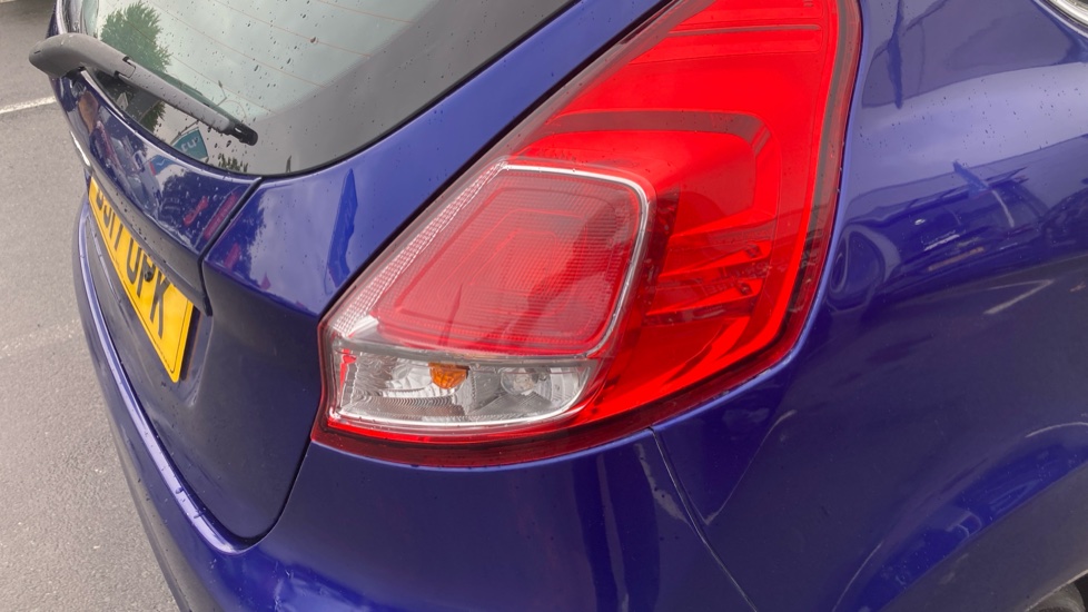 Ford Fiesta 1.25 82 Zetec 3dr Petrol Hatchback - Image 30