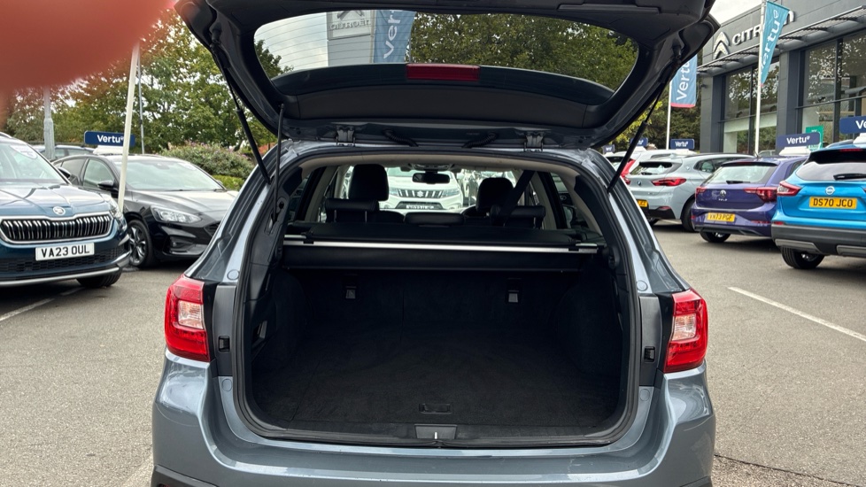 Subaru Outback 2.5i SE Premium 5dr Lineartronic Petrol Estate - Image 4