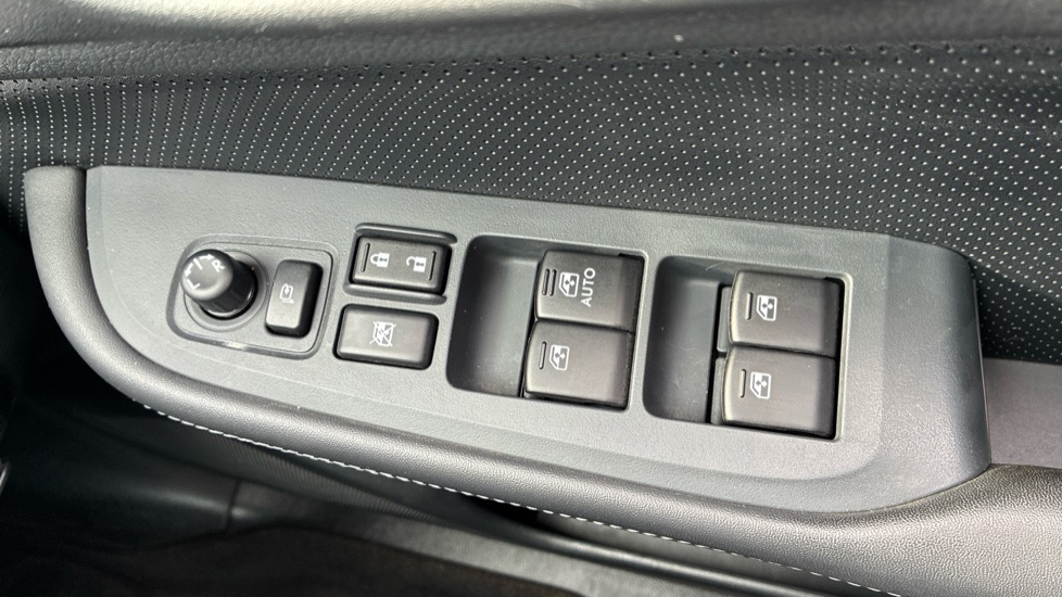 Subaru Outback 2.5i SE Premium 5dr Lineartronic Petrol Estate - Image 31