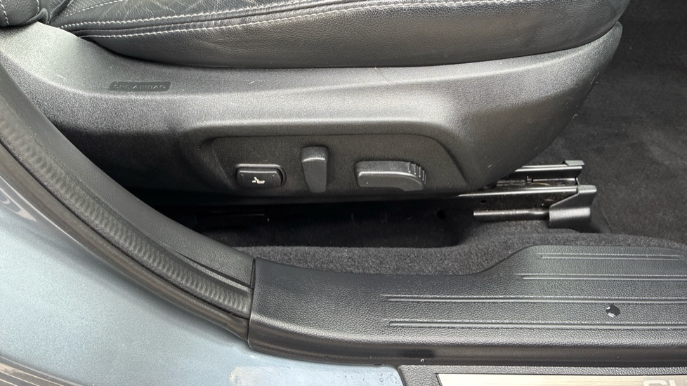 Subaru Outback 2.5i SE Premium 5dr Lineartronic Petrol Estate - Image 34