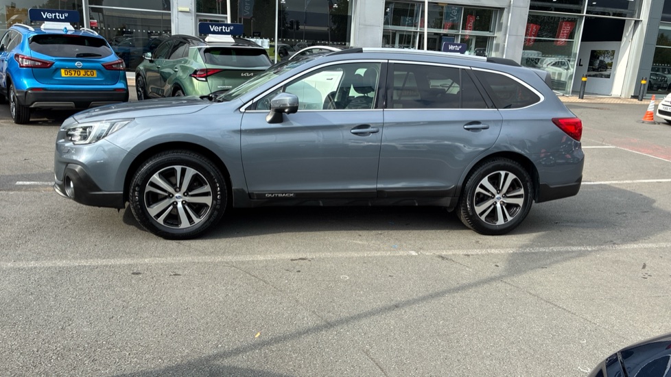 Subaru Outback 2.5i SE Premium 5dr Lineartronic Petrol Estate - Image 43