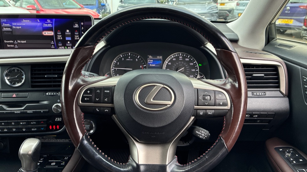 Lexus RX 200t 2.0 Luxury 5dr Auto Petrol Estate - Image 18