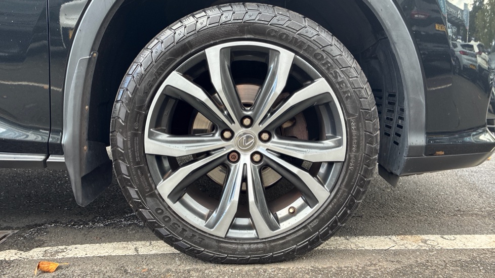 Lexus RX 200t 2.0 Luxury 5dr Auto Petrol Estate - Image 38