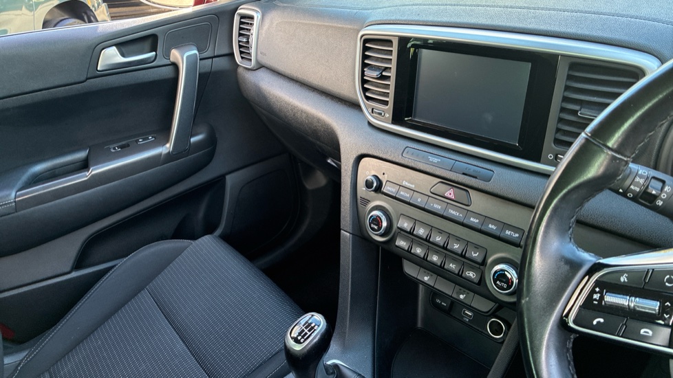 Kia Sportage 1.6 GDi ISG 2 5dr Petrol Estate - Image 14