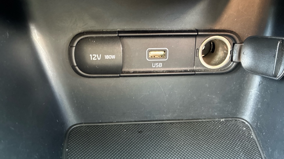 Kia Sportage 1.6 GDi ISG 2 5dr Petrol Estate - Image 35