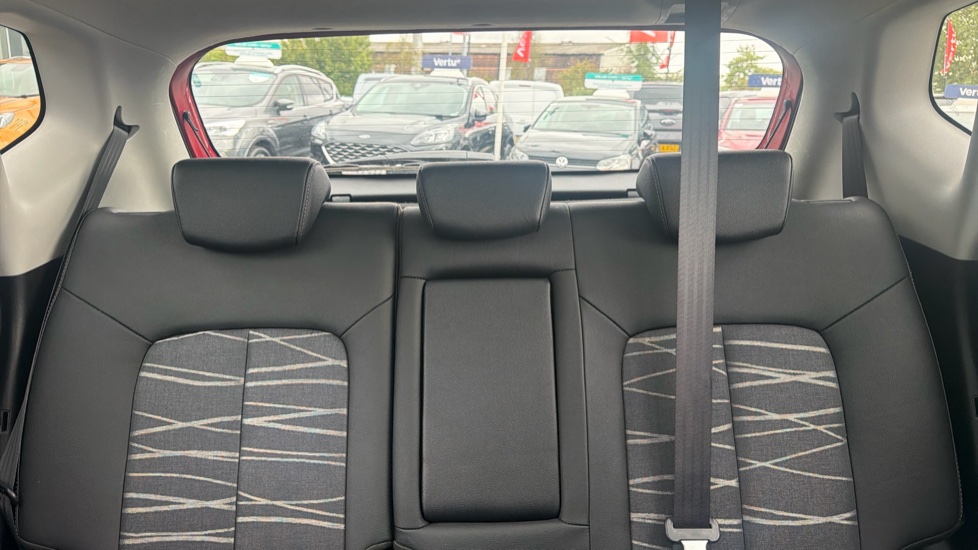 Kia Venga 1.6 4 5dr Auto [6] Petrol Hatchback - Image 15