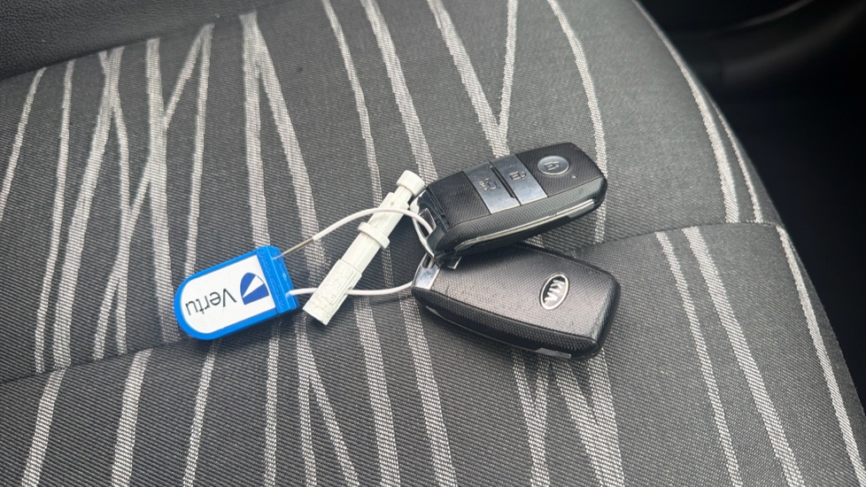 Kia Venga 1.6 4 5dr Auto [6] Petrol Hatchback - Image 20