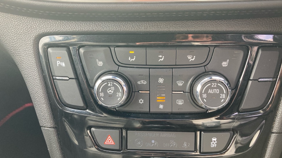 Vauxhall Mokka X 1.4T Elite Nav 5dr Auto Petrol Hatchback - Image 25