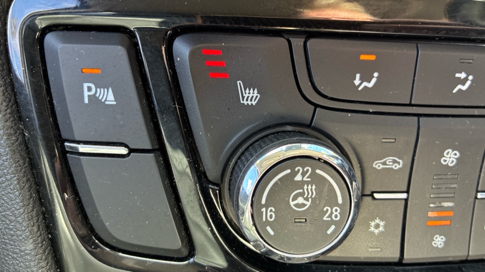 Vauxhall Mokka X 1.4T Elite Nav 5dr Auto Petrol Hatchback - Image 35