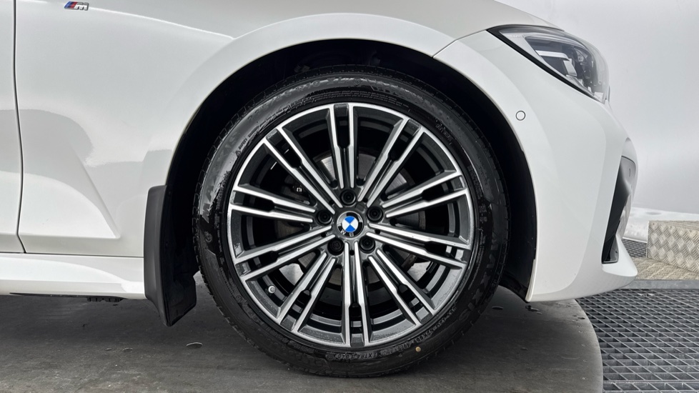 BMW 3 Series 320i M Sport 4dr Step Auto Petrol Saloon - Image 14