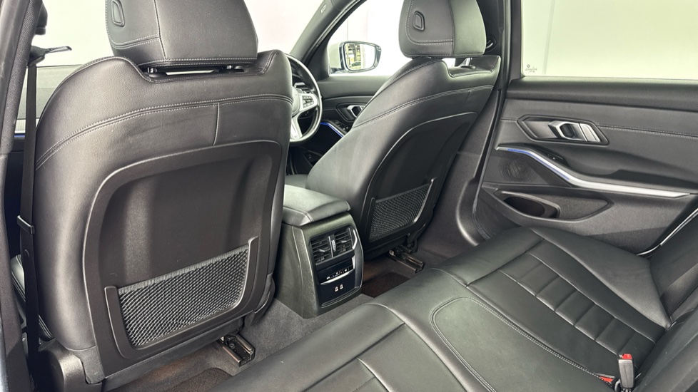 BMW 3 Series 320i M Sport 4dr Step Auto Petrol Saloon - Image 35