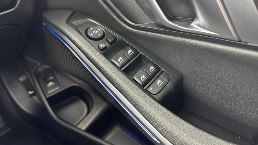 BMW 3 Series 320i M Sport 4dr Step Auto Petrol Saloon - Image 53