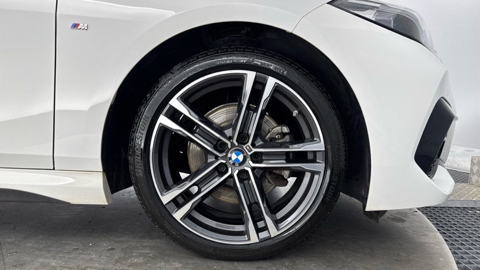 BMW 2 Series 218i [136] M Sport 4dr Petrol Saloon - Image 14