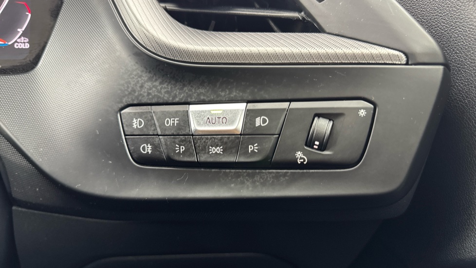 BMW 2 Series 218i [136] M Sport 4dr Petrol Saloon - Image 20