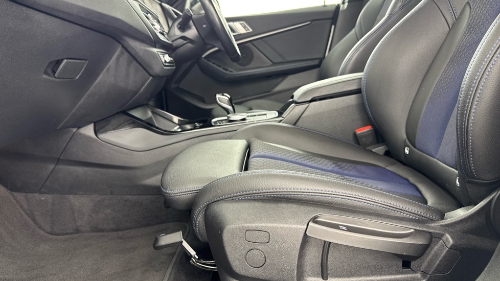 BMW 2 Series 218i [136] M Sport 4dr Petrol Saloon - Image 32