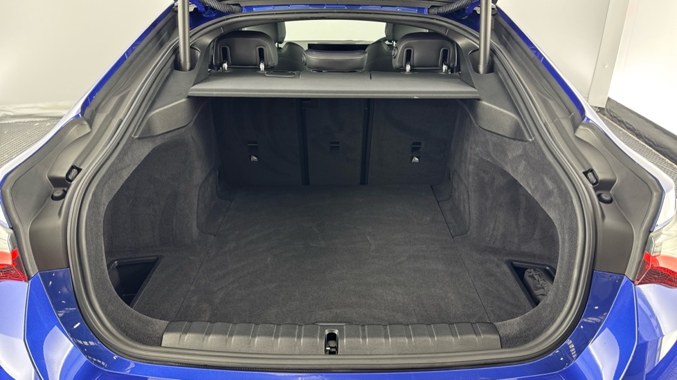 BMW i4 250kW eDrive40 M Sport 83.9kWh 5dr Auto Electric Hatchback - Image 13