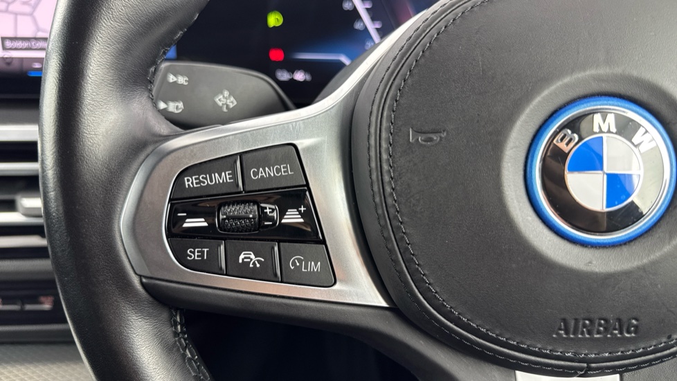 BMW i4 250kW eDrive40 M Sport 83.9kWh 5dr Auto Electric Hatchback - Image 17