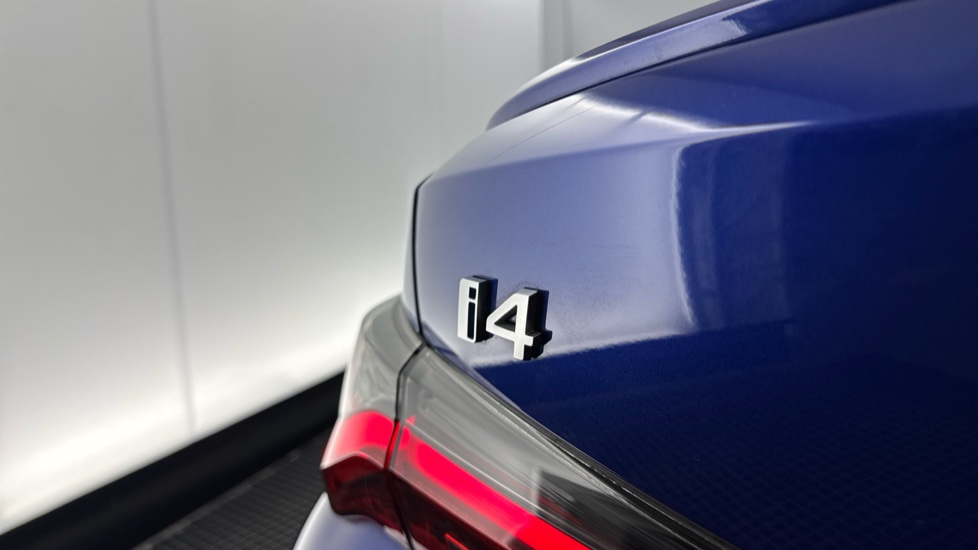 BMW i4 250kW eDrive40 M Sport 83.9kWh 5dr Auto Electric Hatchback - Image 26
