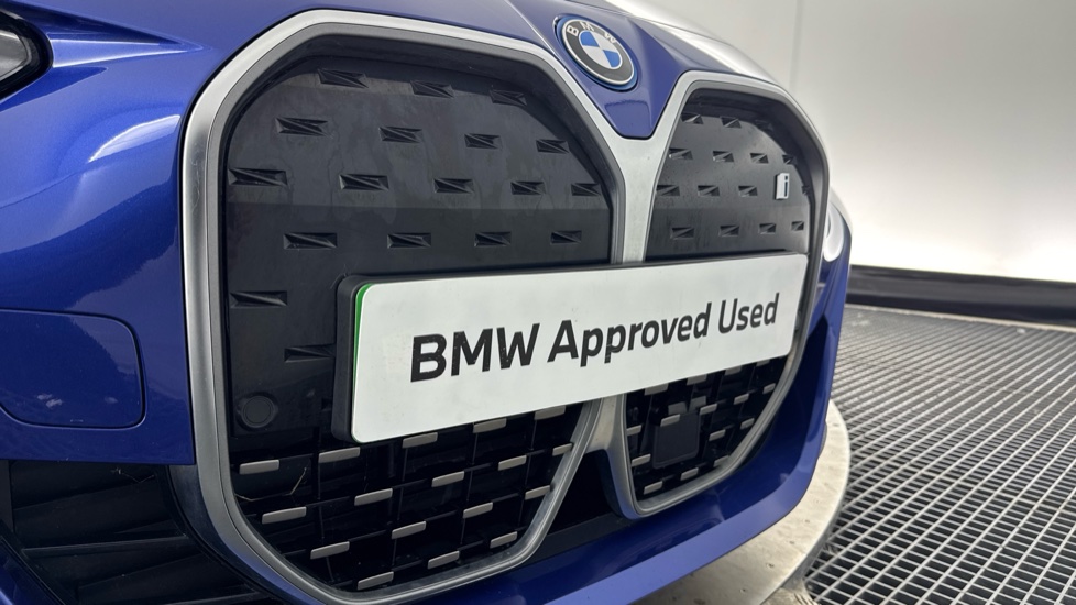 BMW i4 250kW eDrive40 M Sport 83.9kWh 5dr Auto Electric Hatchback - Image 33