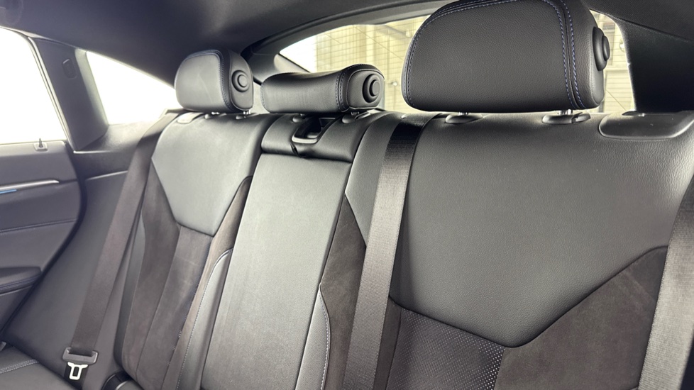 BMW i4 250kW eDrive40 M Sport 83.9kWh 5dr Auto Electric Hatchback - Image 39