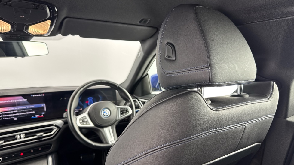 BMW i4 250kW eDrive40 M Sport 83.9kWh 5dr Auto Electric Hatchback - Image 41