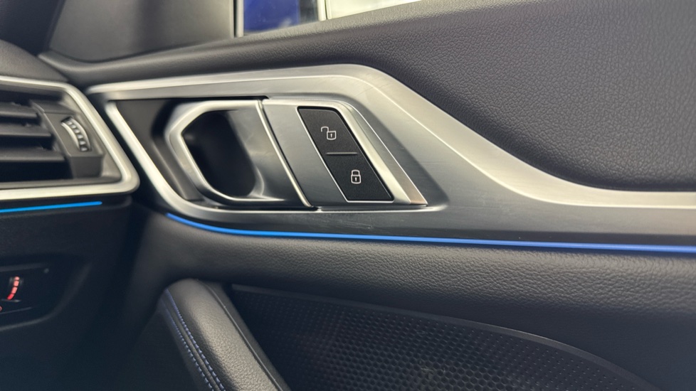 BMW i4 250kW eDrive40 M Sport 83.9kWh 5dr Auto Electric Hatchback - Image 50