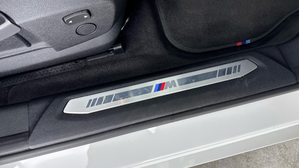 BMW 1 Series 118i [136] M Sport 5dr [Live Cockpit Professional] Petrol Hatchback - Image 43
