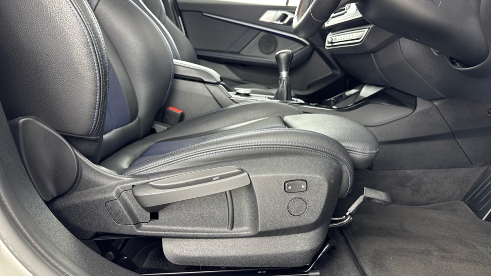 BMW 1 Series 118i [136] M Sport 5dr [Live Cockpit Professional] Petrol Hatchback - Image 44