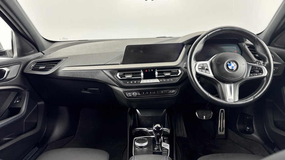 BMW 1 Series 118i [136] M Sport 5dr [Live Cockpit Professional] Petrol Hatchback - Image 4