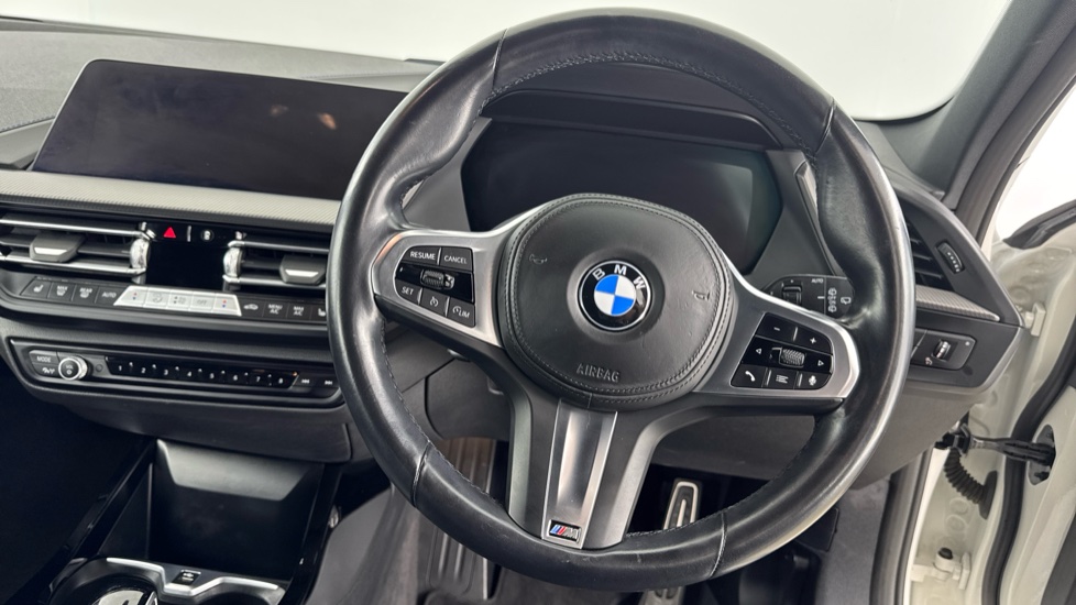 BMW 1 Series 118i [136] M Sport 5dr [Live Cockpit Professional] Petrol Hatchback - Image 5