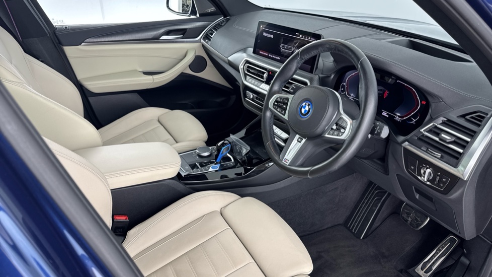 BMW X3 30e xDrive M Sport Pro 5dr Auto Estate - Image 6