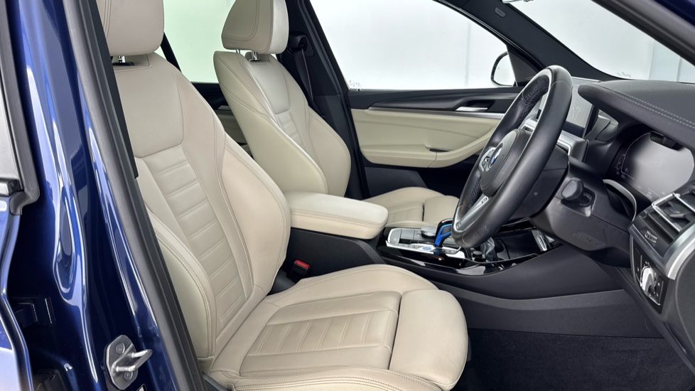 BMW X3 30e xDrive M Sport Pro 5dr Auto Estate - Image 11