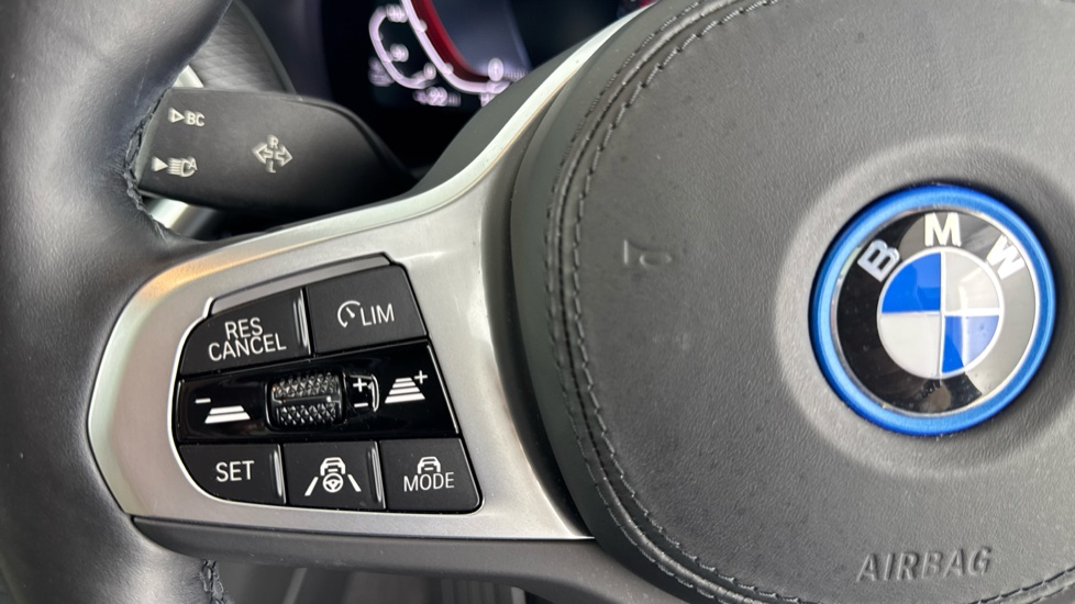 BMW X3 30e xDrive M Sport Pro 5dr Auto Estate - Image 17