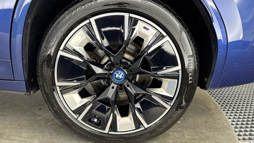 BMW X3 30e xDrive M Sport Pro 5dr Auto Estate - Image 35