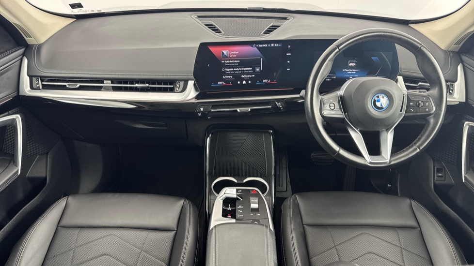 BMW iX1 230kW xDrive30 xLine 65kWh 5dr Auto Electric Estate - Image 4